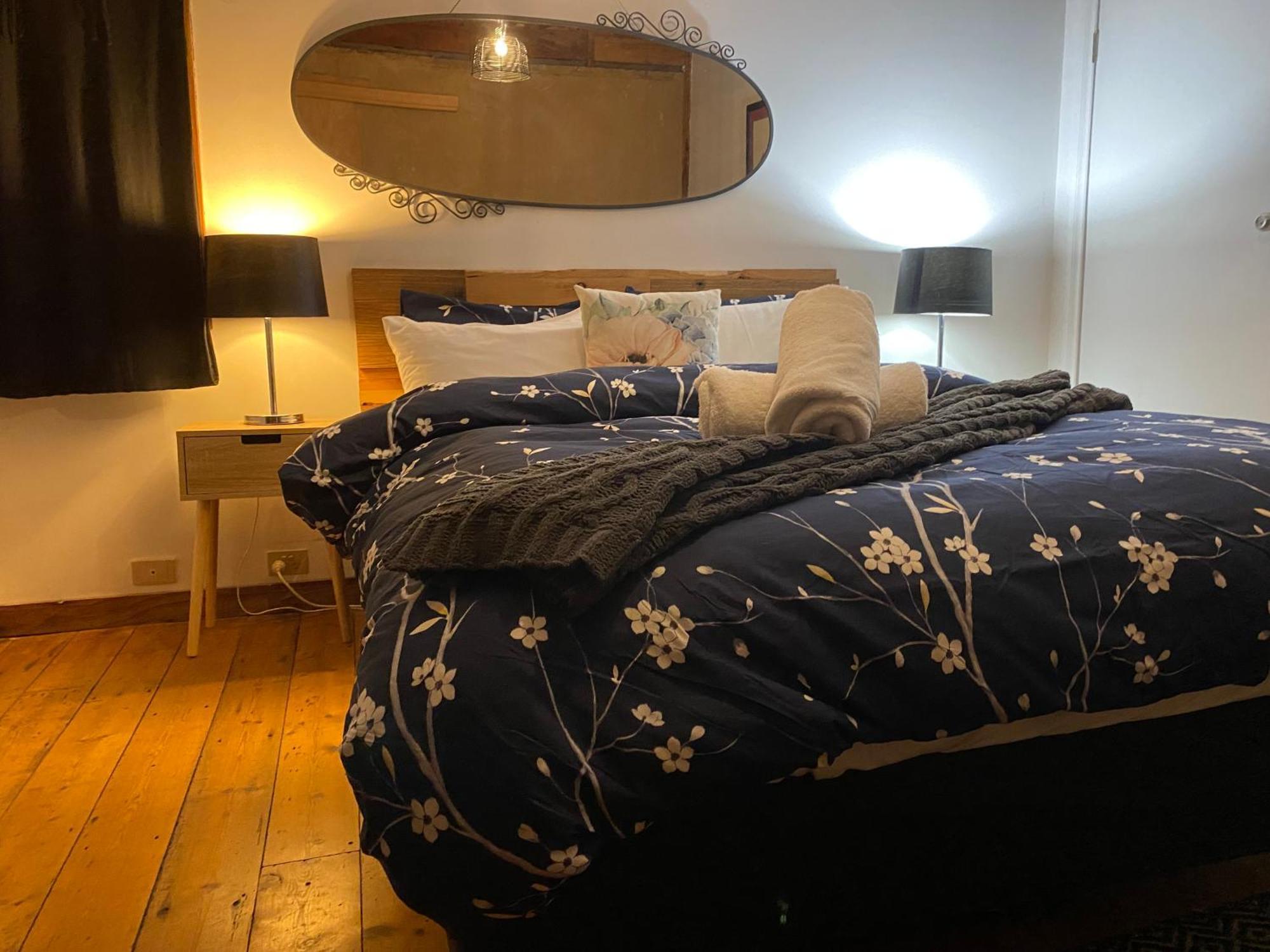 Sutton Spring Art Retreats Apartment Daylesford Room photo