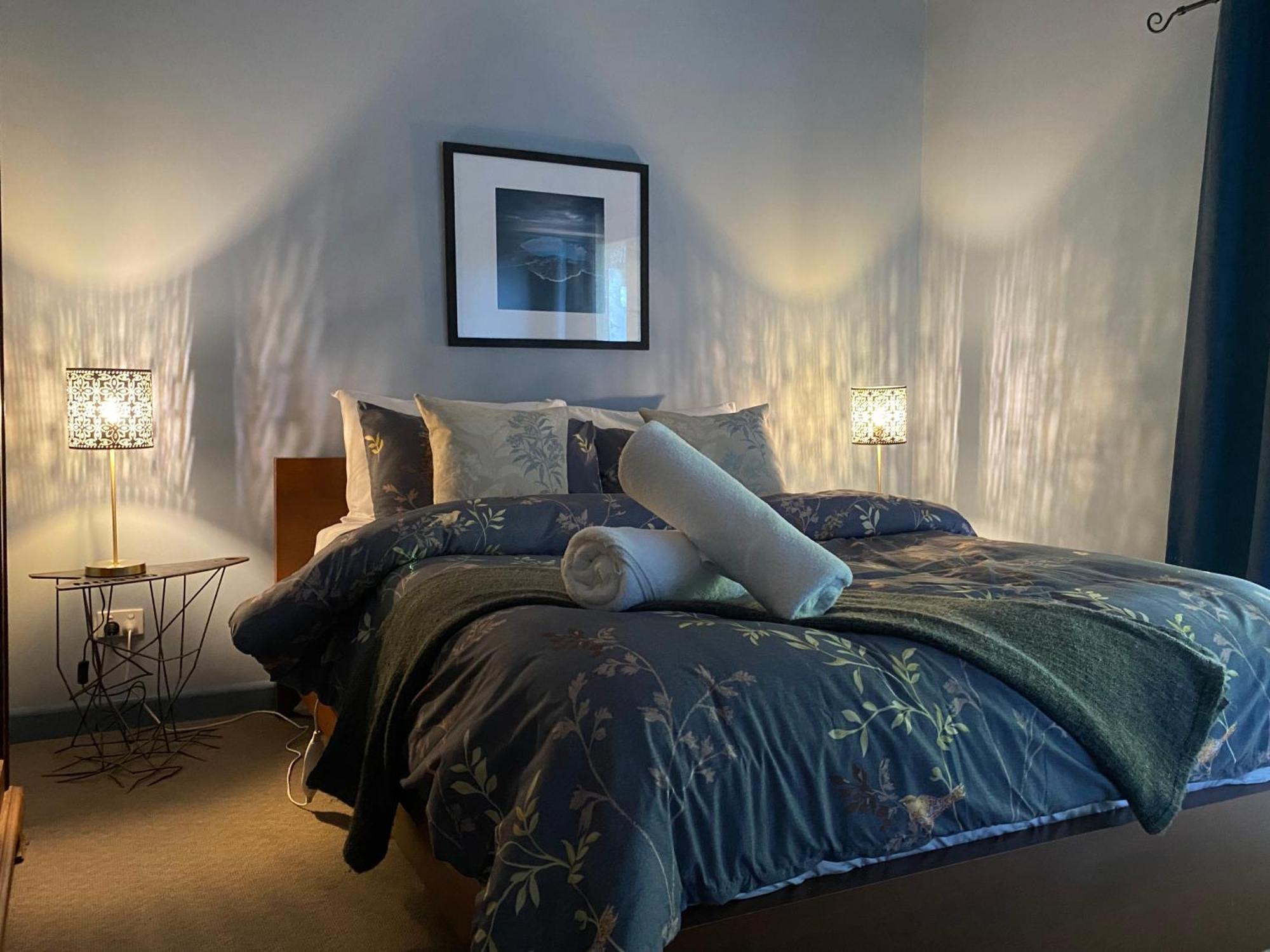 Sutton Spring Art Retreats Apartment Daylesford Room photo