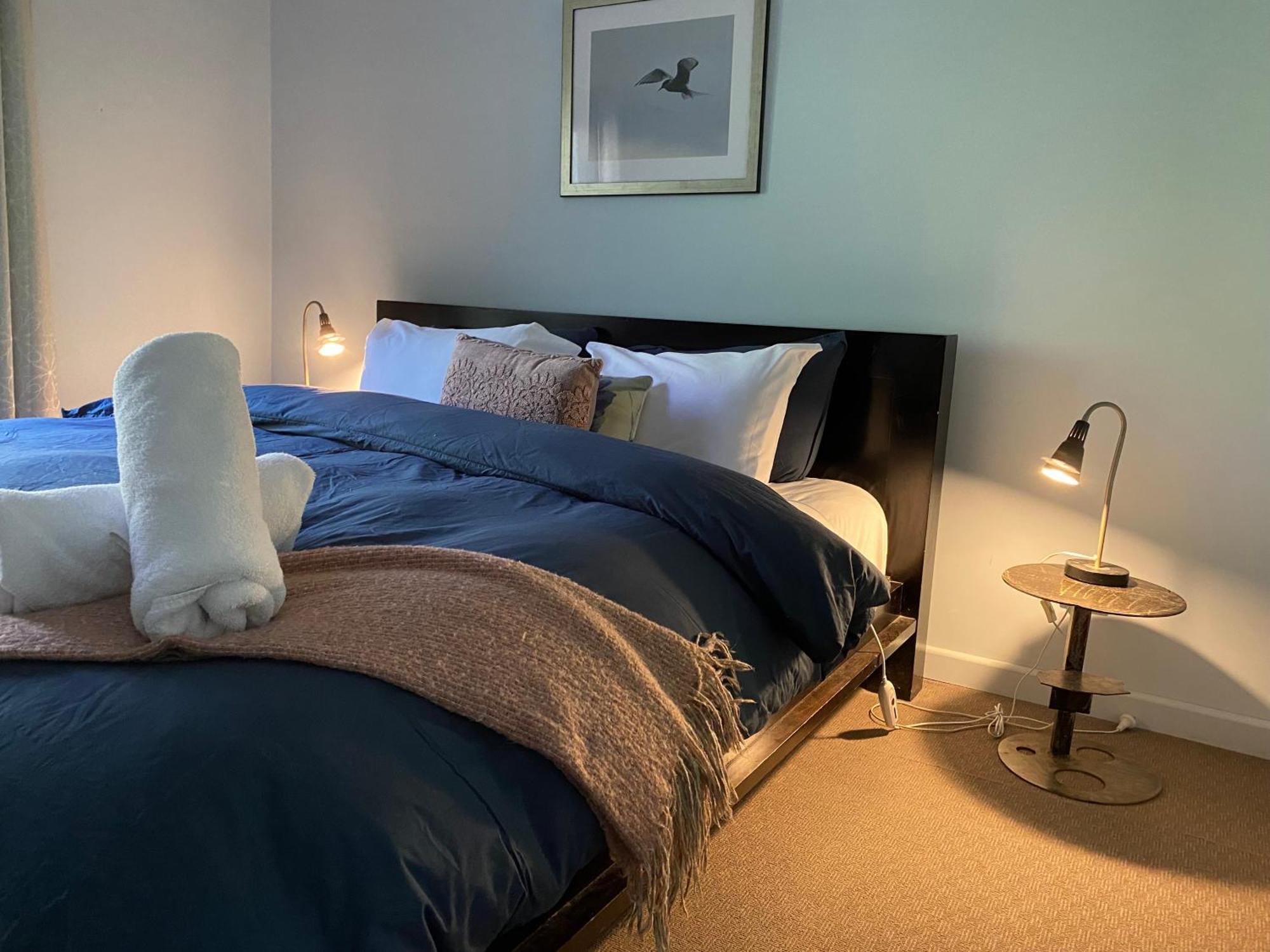 Sutton Spring Art Retreats Apartment Daylesford Room photo