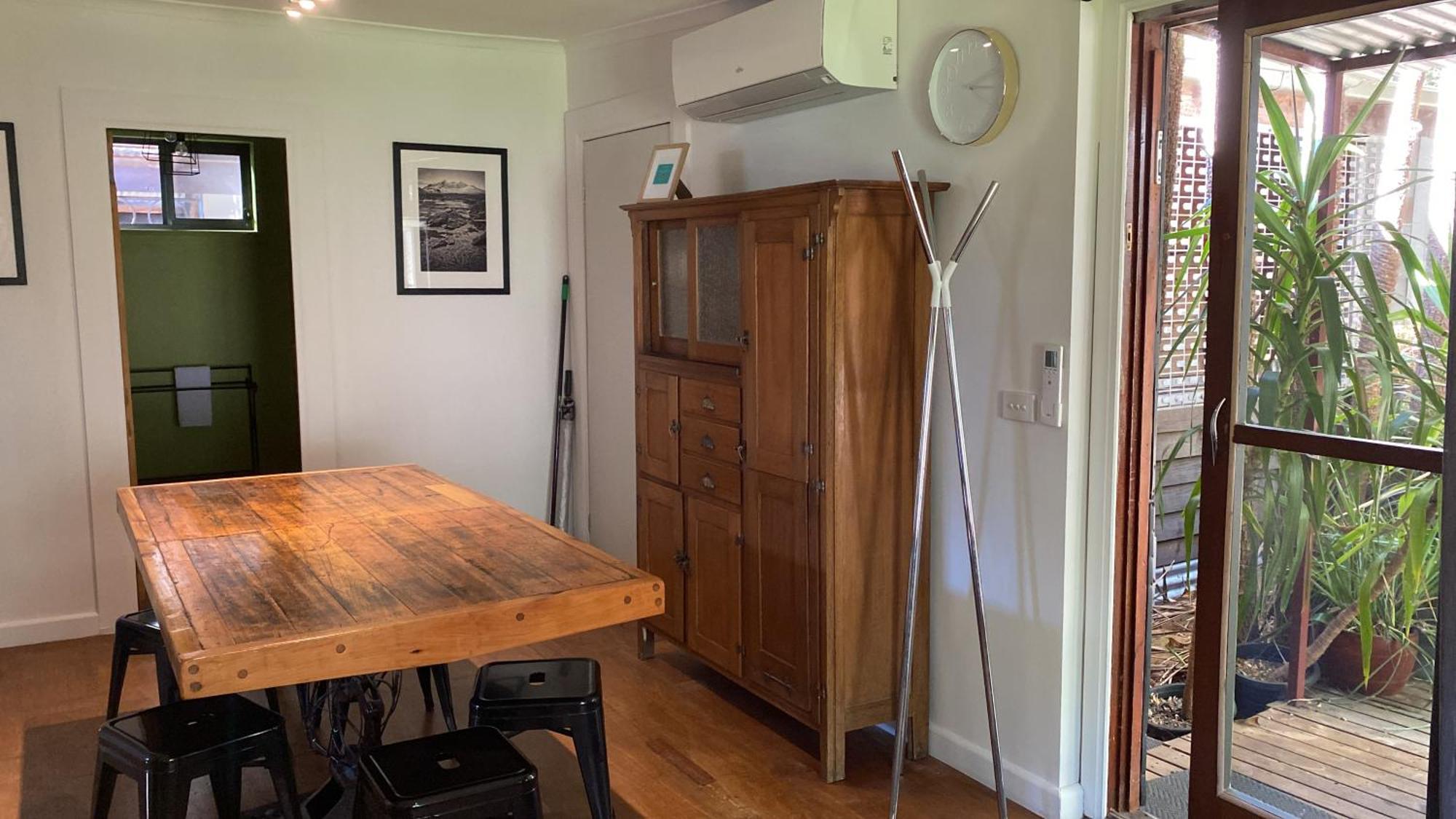 Sutton Spring Art Retreats Apartment Daylesford Room photo